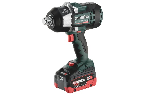 Der Akku-Schlagschrauber SSW 18 LTX 1750 BL von Metabo ist kraftvoll und einer der stärksten seiner Klasse.