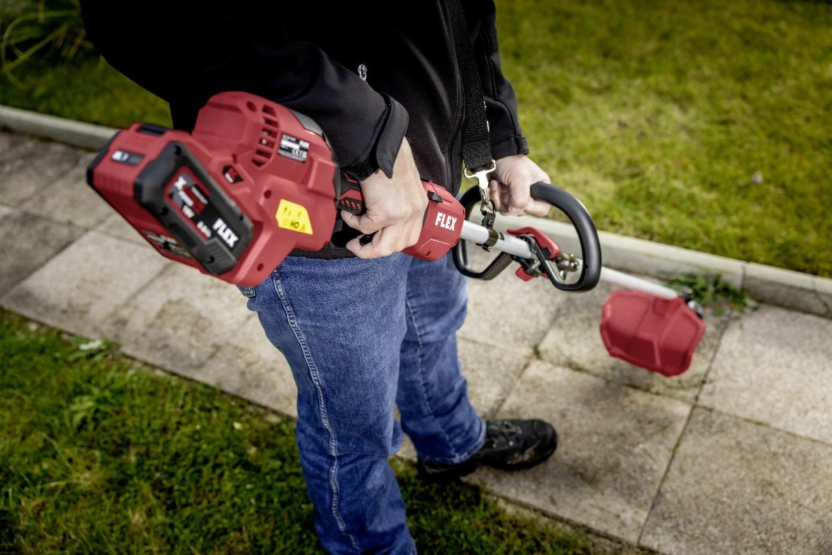 Der Rasentrimmer GLT 35 18-EC ist mit einem 2,4 mm Faden und 35 cm Schnittbreite ausgestattet. Der Preis von nur 189 Euro ist aktuell unschlagbar günstig.