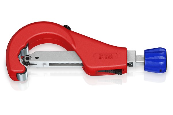 Der TubiX XL hat einen ergonomischer Drehknauf, den den Druck der Schneide auf das Rohr kontinuierlich nachstellt.