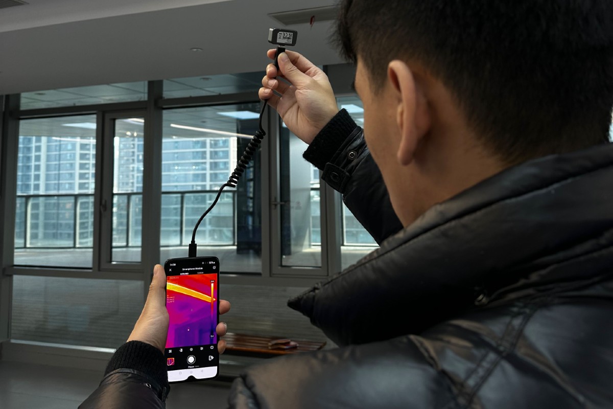 Bei Nutzung der Mini2 sorgt ein 40 cm langes Verlängerungskabel für Flexibilität.