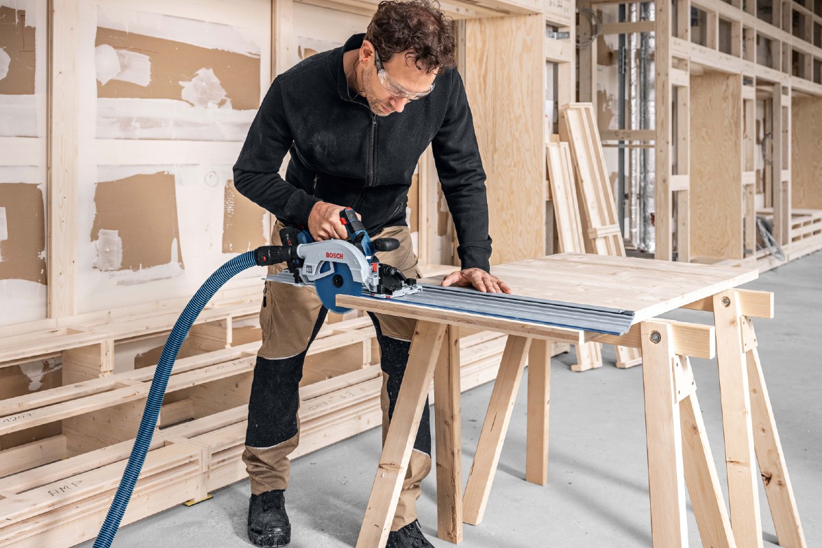 Präzises, zügiges Arbeiten durch einfache Winkeleinstellung und Rückholmechanismus