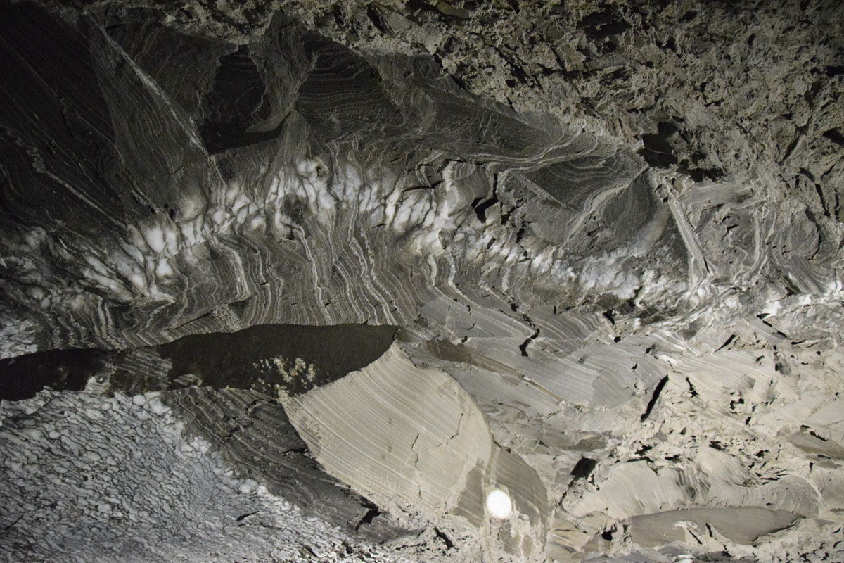 Die Barbarossahöhle im GeoPark Kyffhäuser – eine von nur zwei Schauhöhlen weltweit im Anhydritgestein, entdeckt 1865 von Bergleuten.