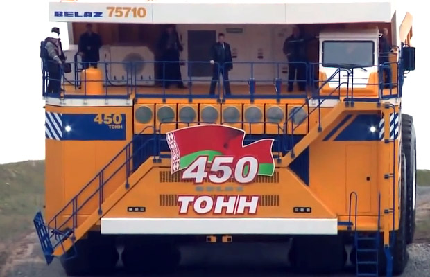 BelAZ 75710 Muldenkipper