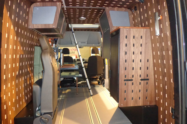 CargoClips Campingbus