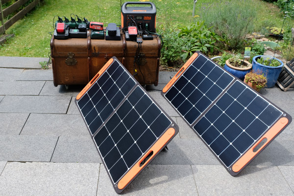 Versuchtsaufbau bei unserem Test der Jackery Explorer 1000