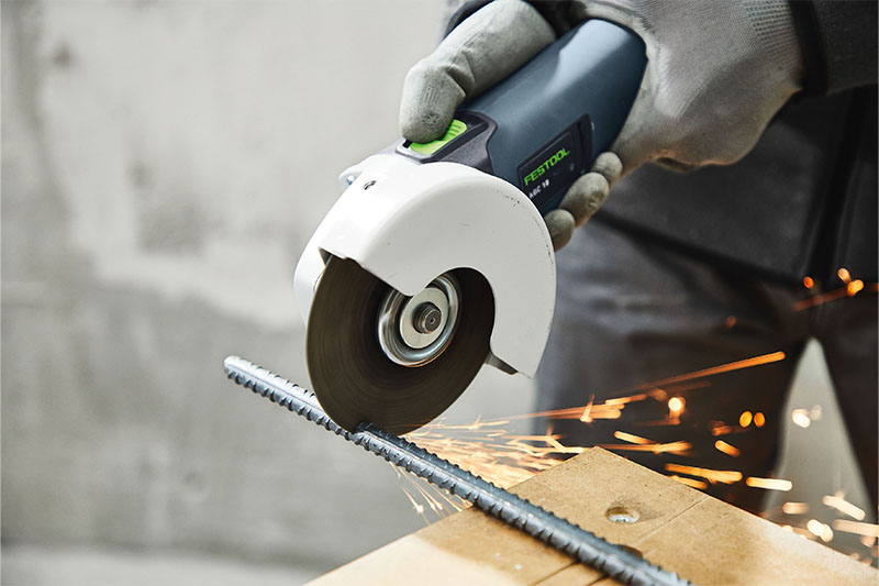 Die Bauweise des AGC 18 ist konsequent auf optimale Bedienbarkeit beim Trennen ausgelegt.