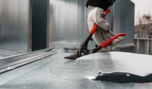 Ideal-Schere von Bessey im Einsatz.