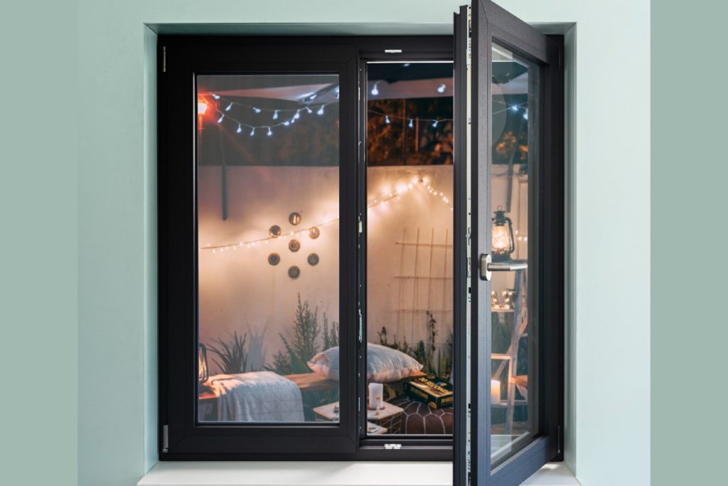 Im Winter gilt: Fenster kurz ganz auf und Heizung aus.