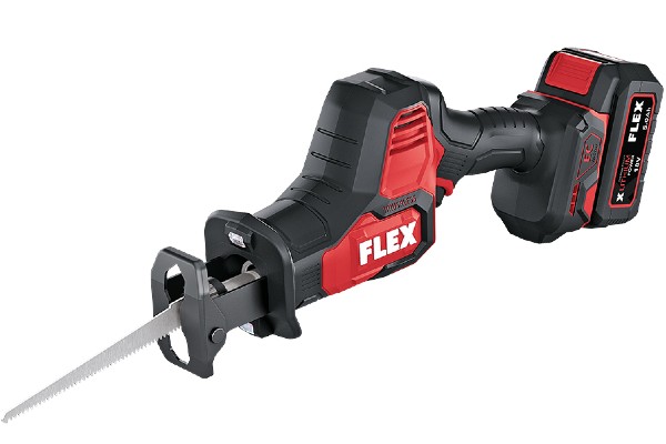 Die 18V-Akku-Einhand-Säbelsäge RS 25 18.0- EC mit bürstenlosem Motor von FLEX realisiert schnelle Sägefortschritte.