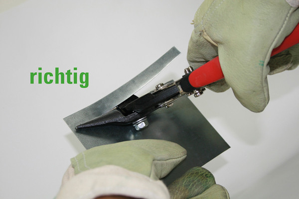 BESSEY-4a-Scheren-Handhabung-richtig