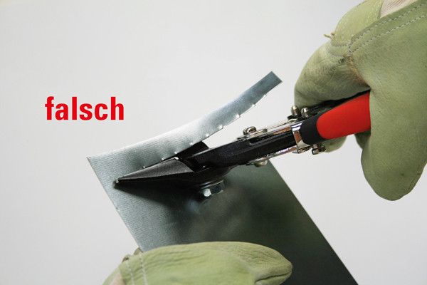 BESSEY-4b-Scheren-Handhabung-falsch