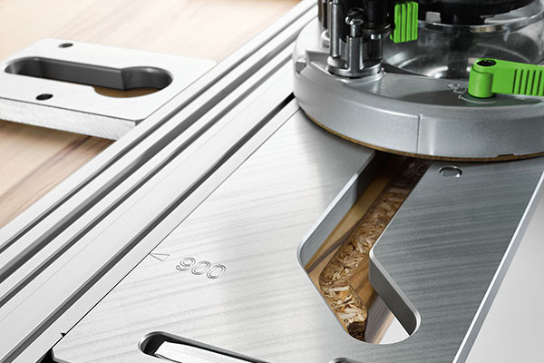 Passgenau verbinden – mit der neuen Arbeitsplattenschablone APS 900/2 von Festool
