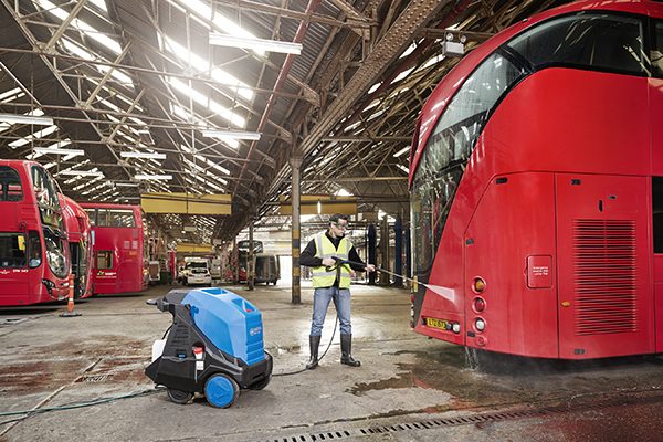 Nilfisk-MH 4M bus garage-30