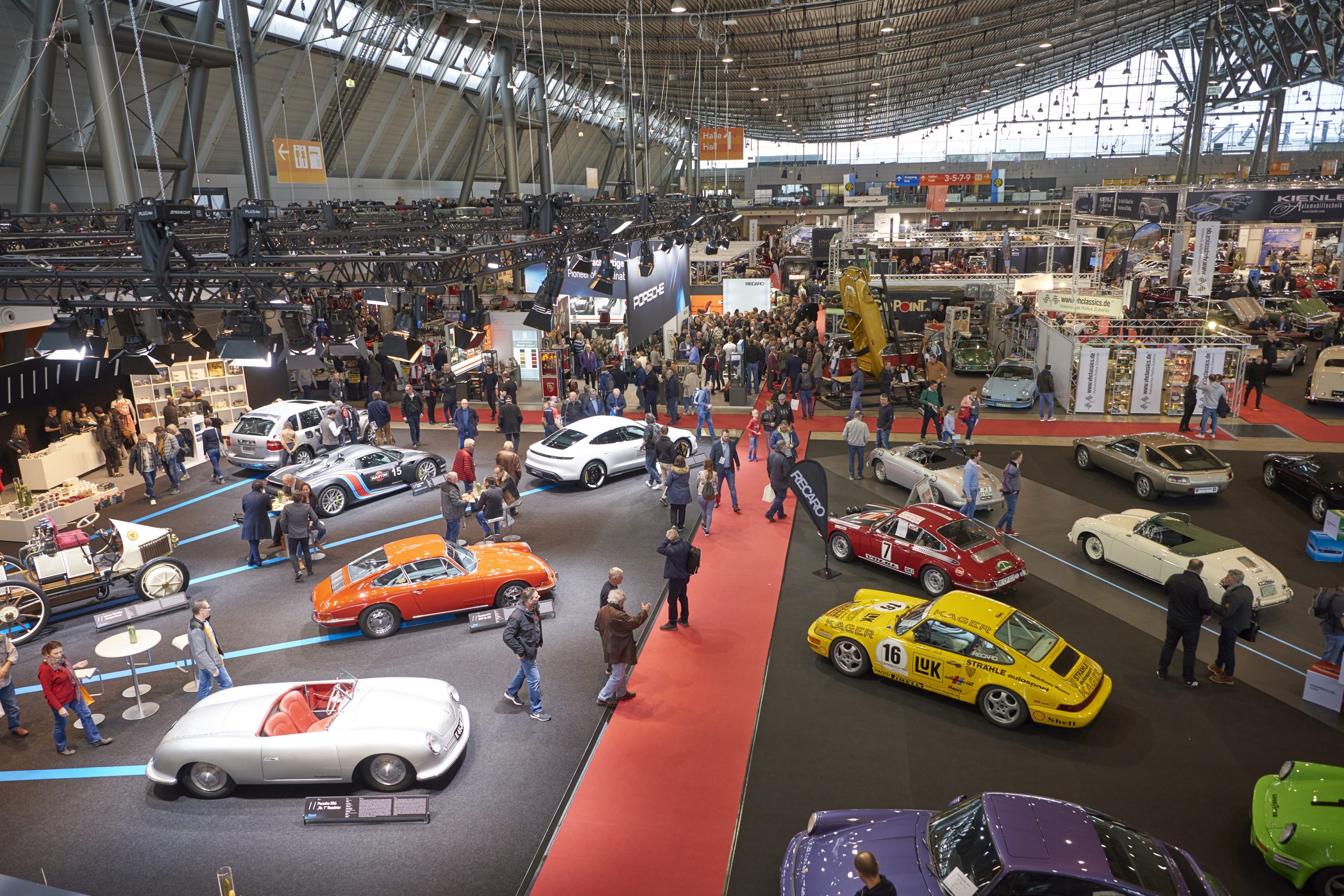 Retro Classics 2022 Stuttgart