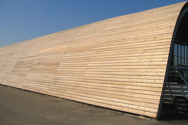 Die HECO-SC-S befestigt Holz auf Stahl oder Aluminium und ist auch im Außenbereich verwendbar