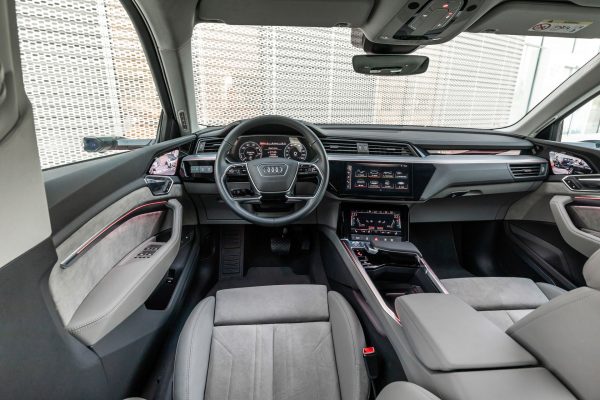 audi_e-tron_innen_7