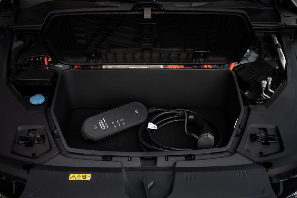 audi_e-tron_ladestecker2