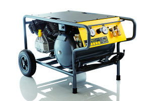Der Neue auf der Baustelle: Der CPM L 330-10-20 WX
