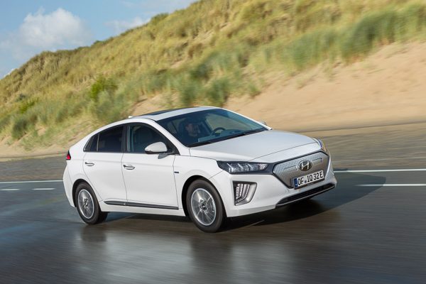 Hyundai IONIQ Elektro, ab 29.327 €/netto