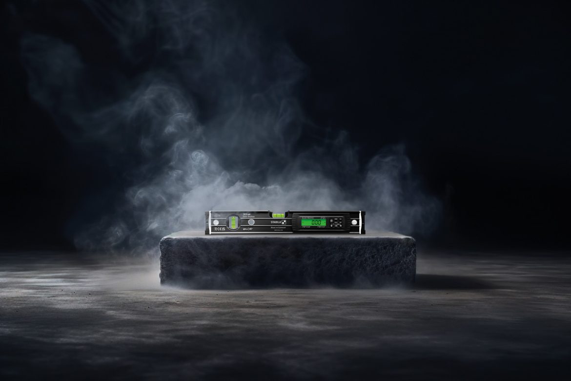 Elektronik-Wasserwaage von Stabila Tech 196 Dark Shadow