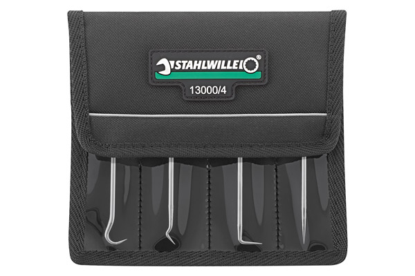 Immer schnell griffbereit: Die Hakenwerkzeuge „Made in Germany“ sind in ei-ner strapazierfähigen Tasche mit Sichtfenster untergebracht.